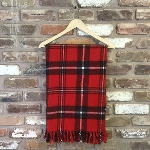 FARIBO Vintage 100% Acrylic Red Black White Plaid Fringe Blanket 45” X 57.5”